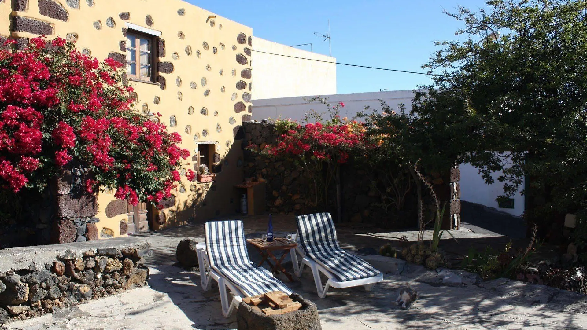 Casa Los Abuelos El Pinar  Country house